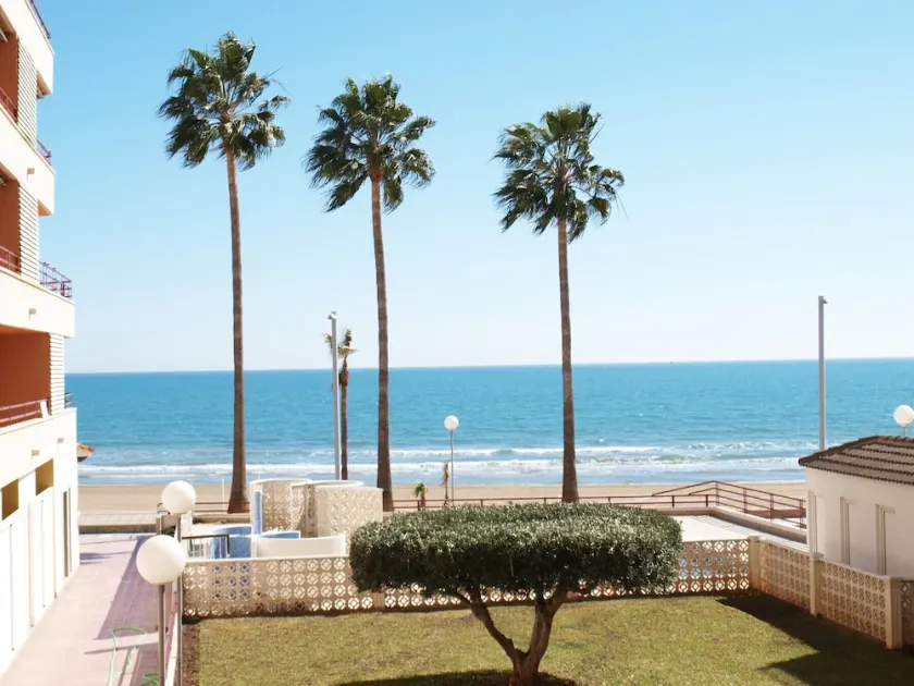 ApartUP La Concha Beachfront I - Image 1