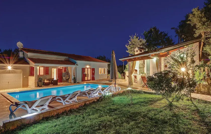 Gorgeous home in Pavicini - Image 1