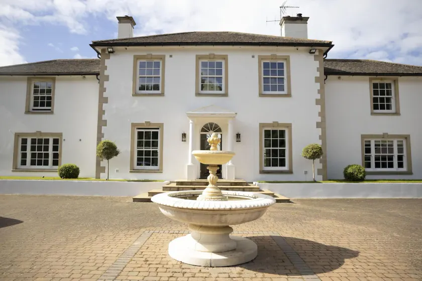 Total privacy guaranteed, gated, 50 acres, lake, tennis court, Moto x track. - Image 1