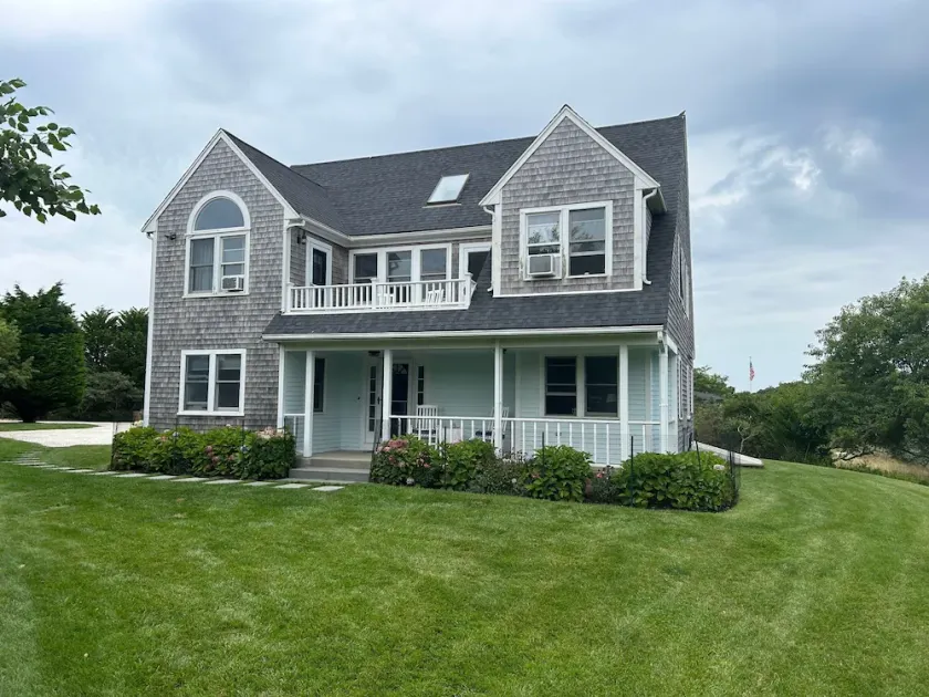 Spacious Surfside home just a short walk to Nobadeer Beach! - Image 1