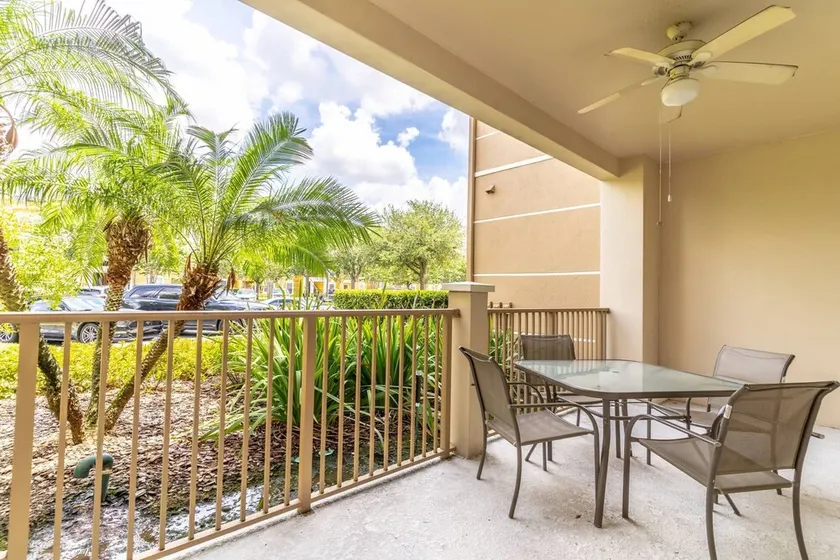New Listing! Vista Cay Resort, 7mi to Disney & 3mi to Universal - IT2437 - Image 1