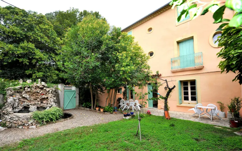 Character house *** with garden, well-equipped, quiet, close to town center - Image 1