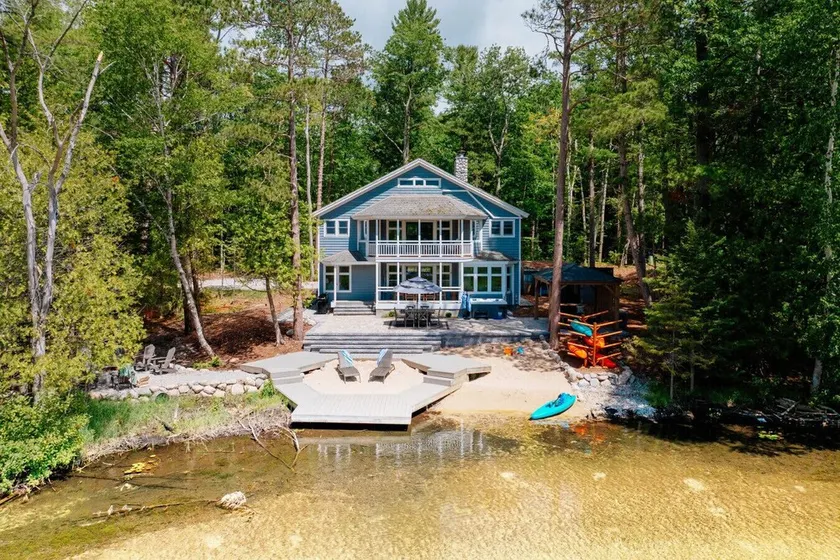 Hottub After Dune Delight 5BR Home River Kayaks Beaches - Image 1