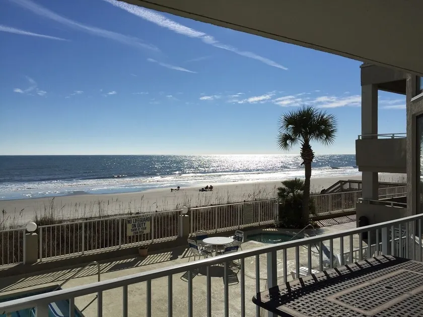 Luxuroius Oceanfront Condo, Garden City Beach, Wifi, AC, Kabel-tv, pool, jacuzzi - Image 1