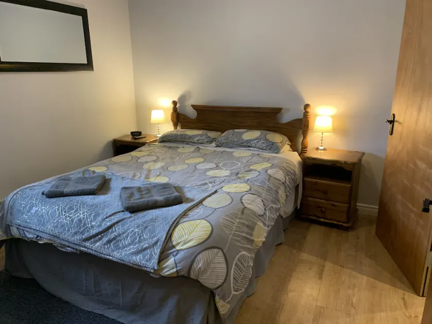 *NEW LISTING* Stay in a refurbished Victorian Era Courtyard! - Image 1