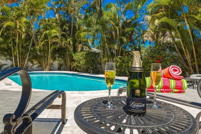 Endless Summer: Sparkling Pool, 2 Blocks to Beach, Fenced Yard by Anna Maria Life Vacation Rentals - Image 1