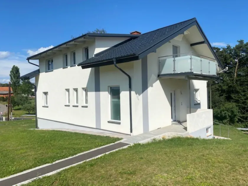 Flat in private house with lots of space and quiet - Image 1