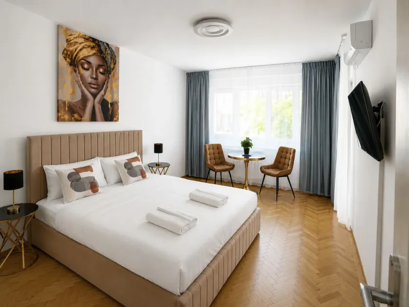 Prestige Atheneum Studio - Image 1