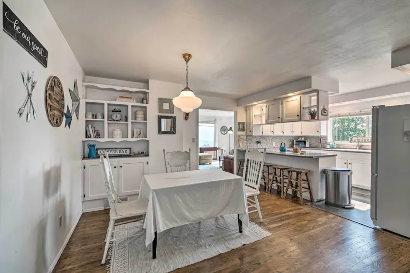 Near Snoqualmie River! Cozy Home in Rural Setting - Image 1