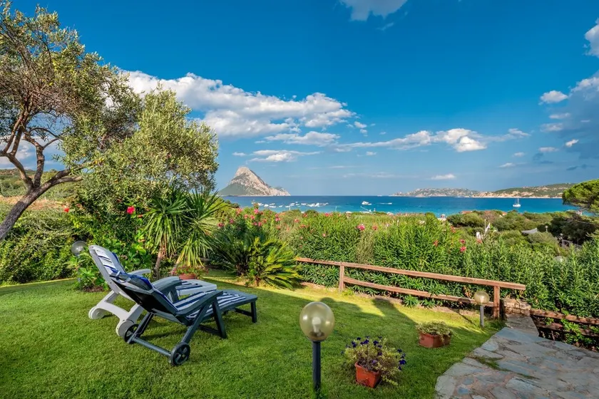 Cottage Porto Taverna, 80 m from the Beach with Private Terrace & Garden - Image 1