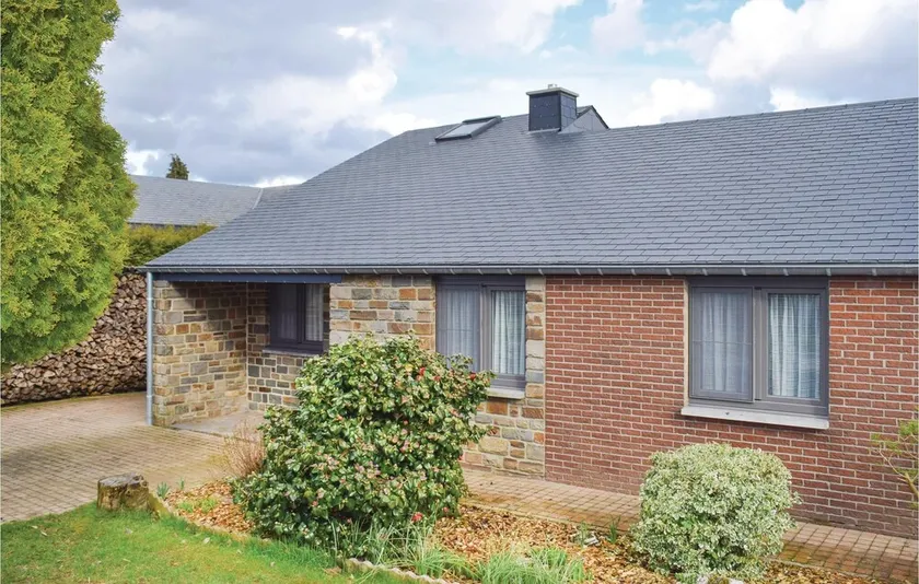 Gorgeous home in Ciney with WiFi - Image 1