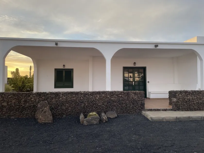 Aljibe House. Fantastic house near the beach in Yaiza, Lanzarote, Canary Islands. - Image 1