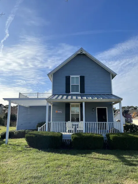 Cape Charles home with pool and golf cart 5 minutes from the beach! - Image 1