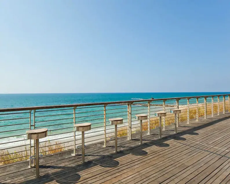 3BR Beachfront Apt w Amazing Sea View l Mamad - Image 1