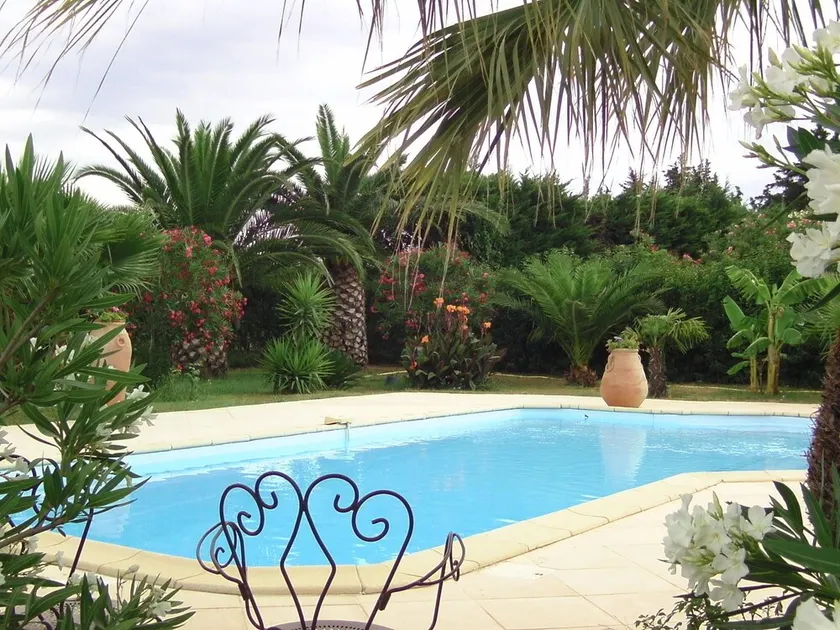 APARTMENT BETWEEN THE SEA AND THE COUNTRYSIDE UNDER THE SUN OF THE FRENCH RIVIERA - Image 1