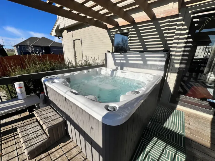 Spacious with Style 5BR Home, Hot Tub & Games! - Image 1