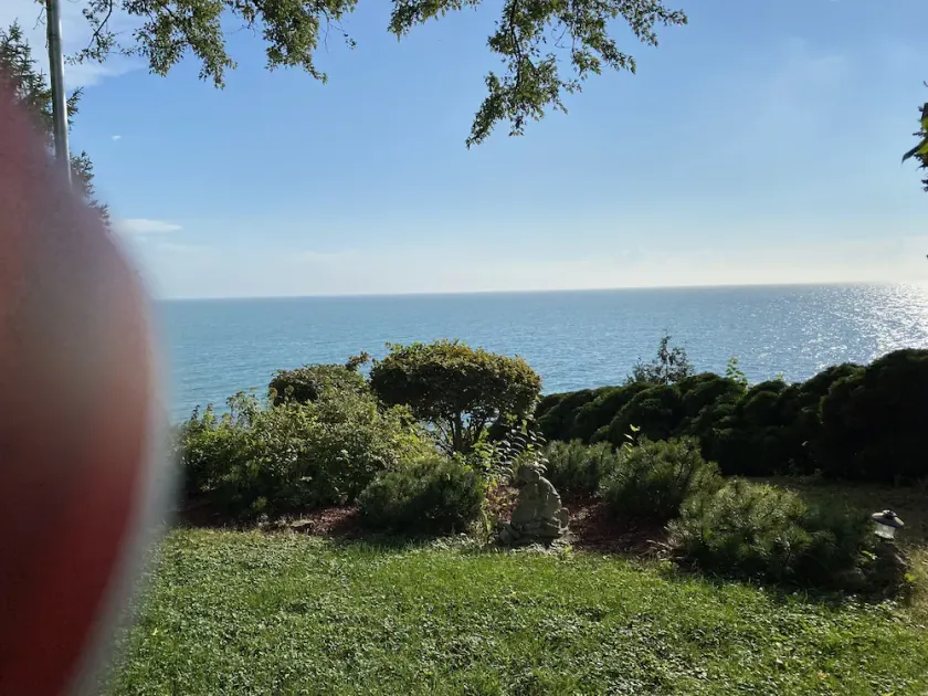 Waterfront serenity - Image 1