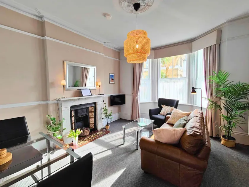 Katharine Apartment close to all amenities and beach - Image 1