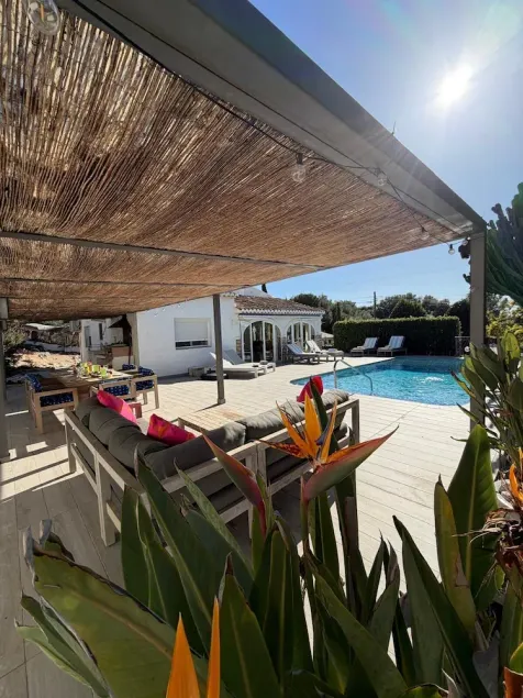 Beautiful villa, 5 minutes to the beach in Javea. - Image 1