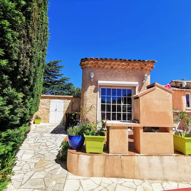 Beautiful Apartment with 2 Terraces and Barbecuit - Image 1