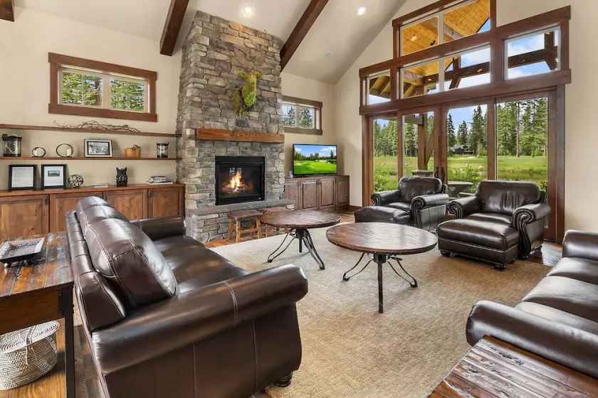 Suncadia's Finest! 3 En-Suites* Year Round Specials * On the Course * Hot Tub - Image 1