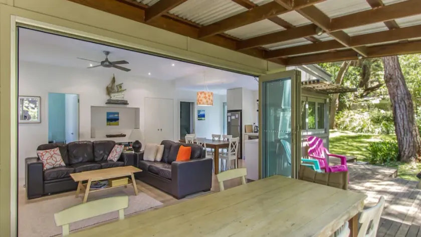 Coastal Chic Holiday Cottage - Image 1