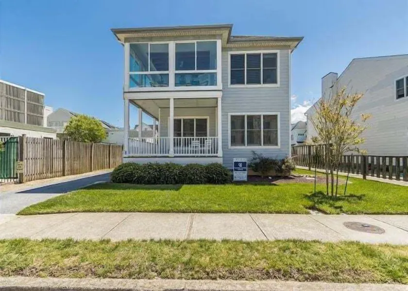 8 Virginia Ave- Ocean Block rental featuring Ocean Views! - Image 1