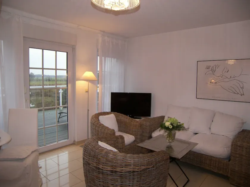 Vacation apartment 1 Kranich - Holiday home 1A - 15 minutes by bike to the - Image 1