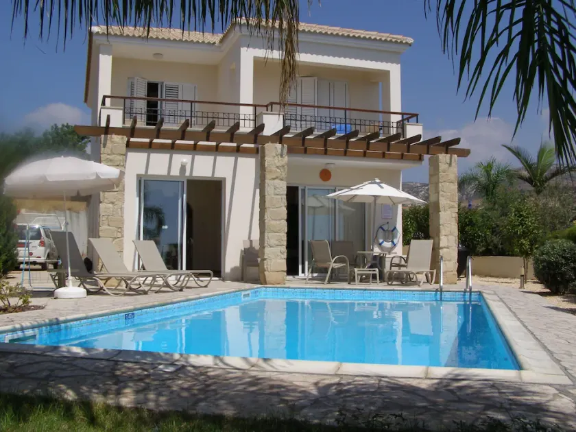 Luxury 3 bed villa in picturesque Cypriot village - Image 1