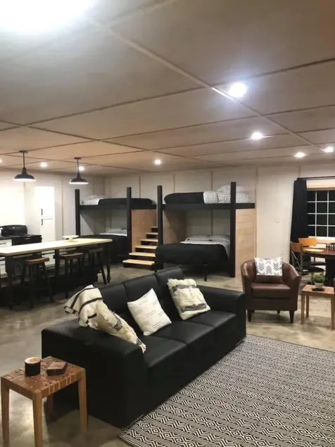 Evergreen Lodge newly remodeled studio apartment located close to Rend Lake - Image 1