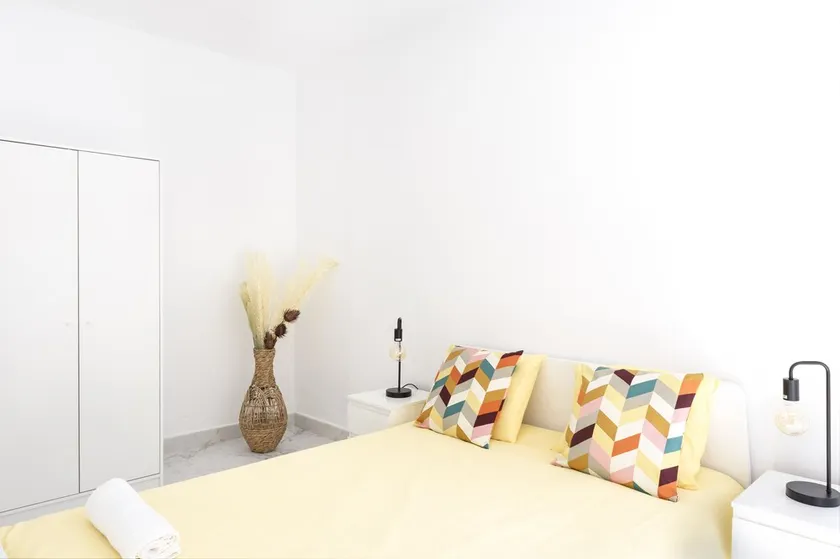 Beautiful 2-bedroom house in Pueblo Nuevo de Guadiaro, near Sotogrande - Image 1