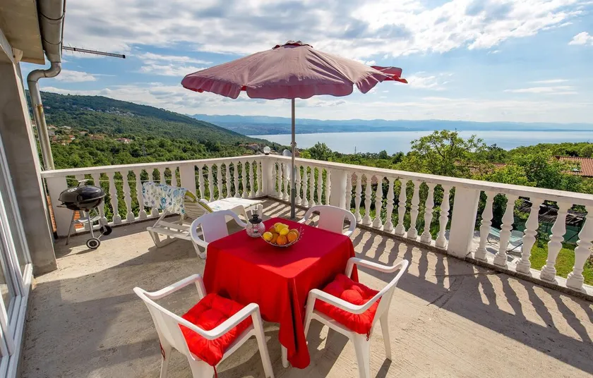 Stunning Apartment In Lovran With House Sea View - Image 1