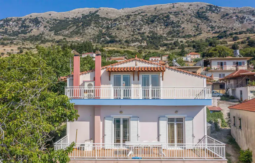4 bedroom nice home in Patra - Image 1