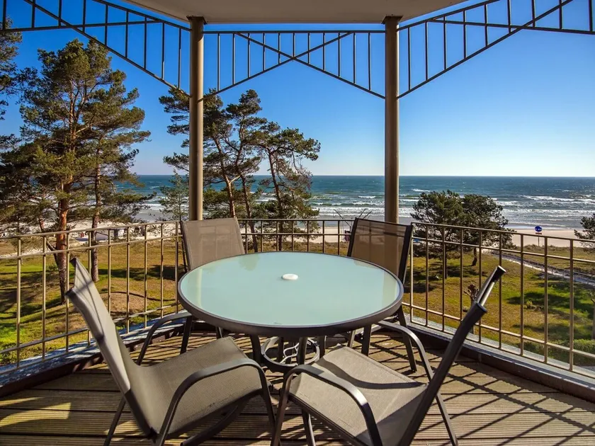 1-room vacation apartment with sea view and balcony - Image 1