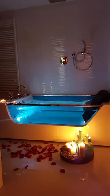 Entworfene Wohnung Val mit Whirlpool und Sauna für zwei Personen - Image 1