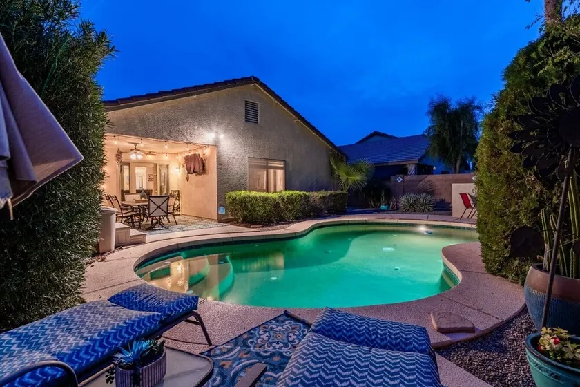 Tranquil Oasis! 3 bdrm Home with No Fee Heated Pool- Hot Tub!  Great Location!! - Image 1