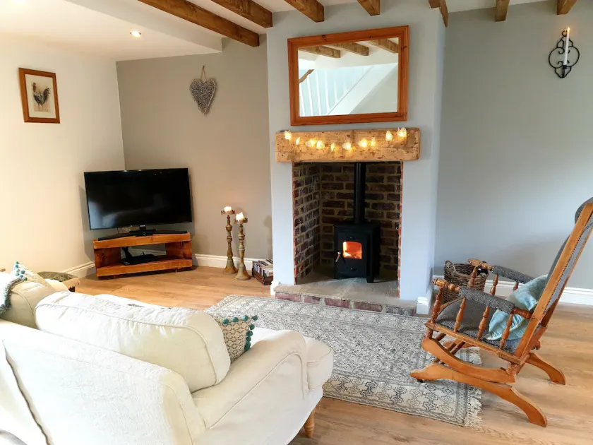 Aquila Cottage; Cosy cottage for 2 on Hadrians Wall. Log Burner. Adults Only. - Image 1