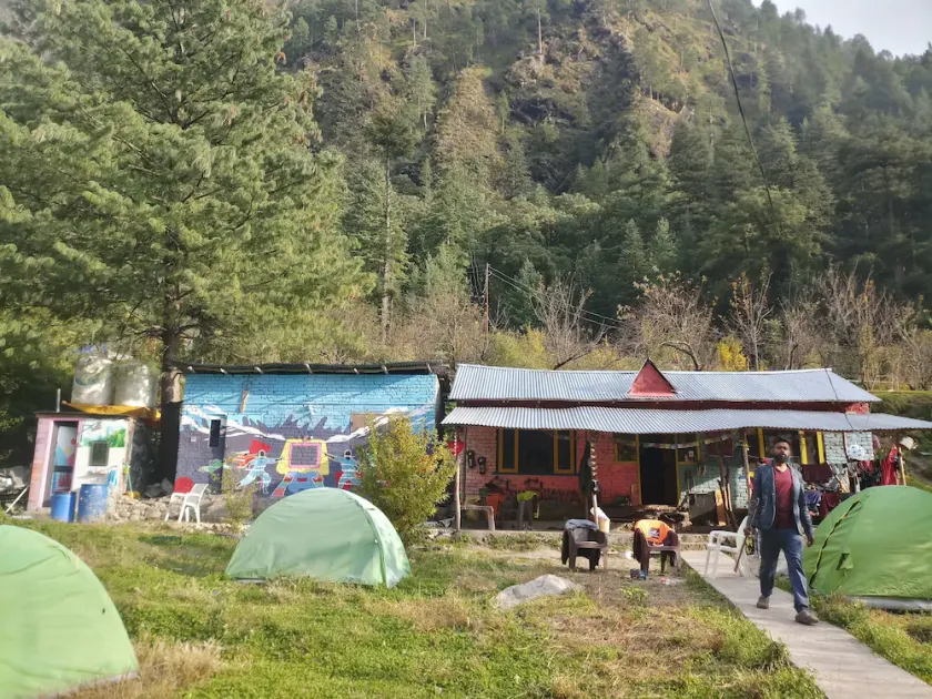CAMPING COMMUNAUTAIRE PROJET YETI KASOL - Image 1