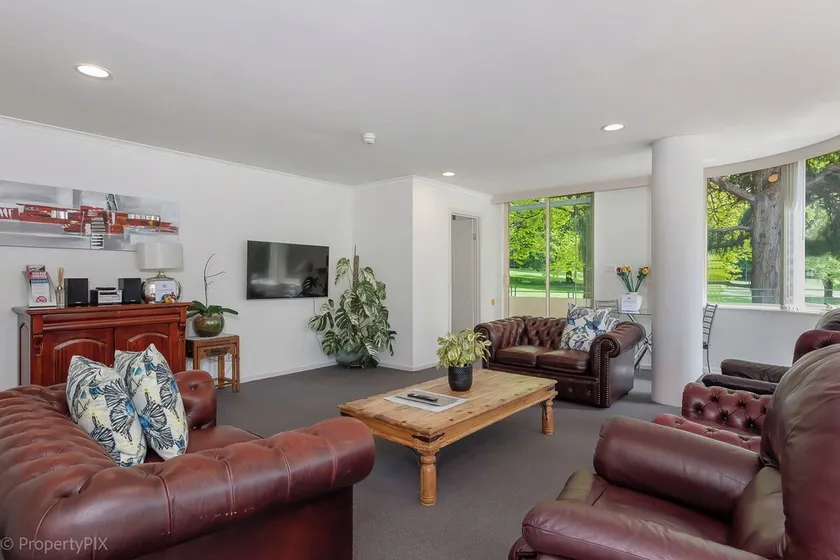Spacious Salamanca apartment  - Image 1