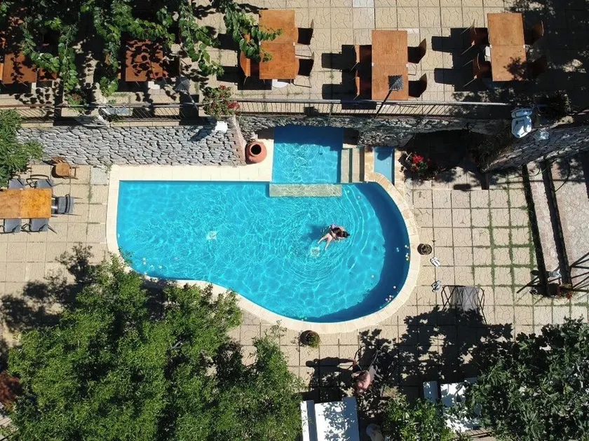 One bedroom appartement with sea view shared pool and enclosed garden at Badolato - Image 1
