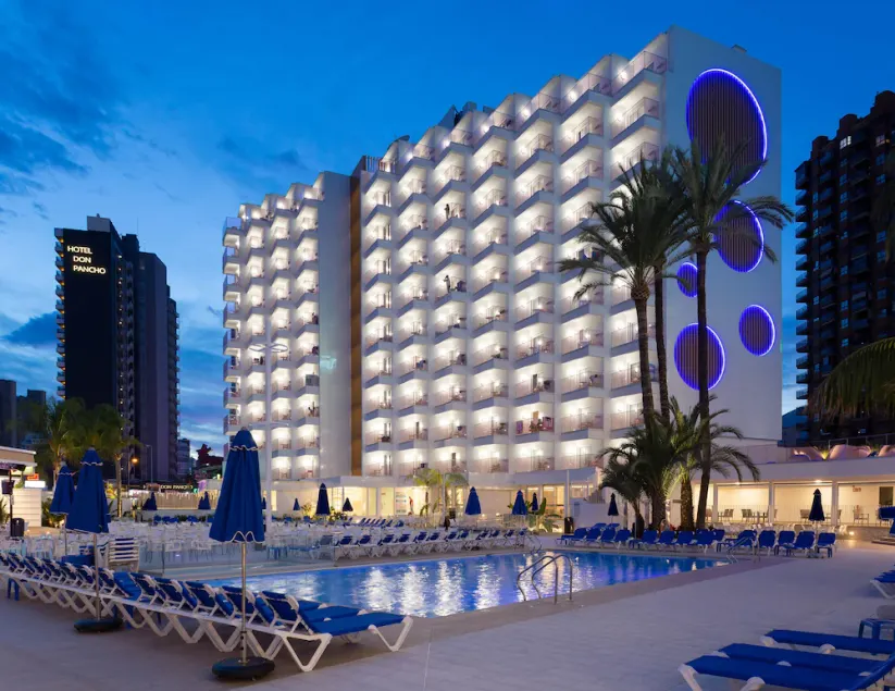 Hotel Ambassador Playa II - Image 1