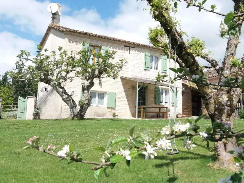 Gîte rural des Gravets, shared pool - Image 1