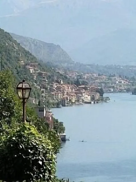Ideally located Apartment with Private Pool - Image 1