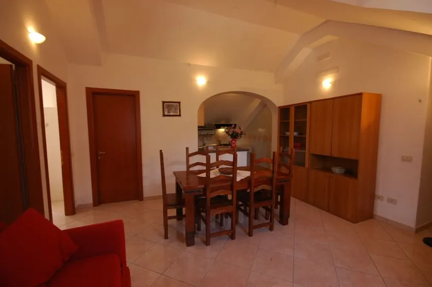 Il Libeccio A3 Apartment mit 2 Schlafzimmern und Zugang zum Garten und zum Pool - Image 1