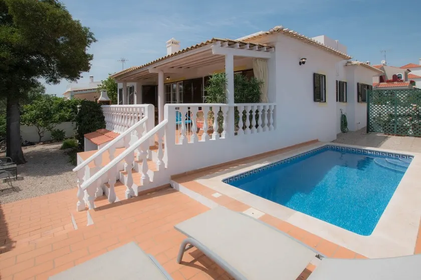 Casa Novo Horizonte by Portucasa - Image 1