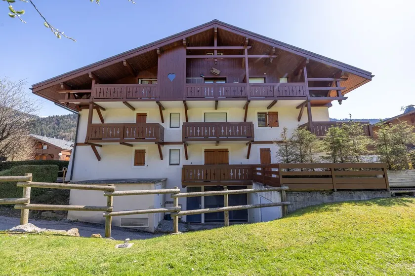 Apartamento 'Le Jardin Des Neiges' com varanda - Image 1