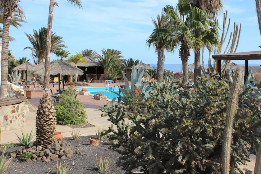 Rustic 1-bed Bungalow in Parque Holandés - Image 1