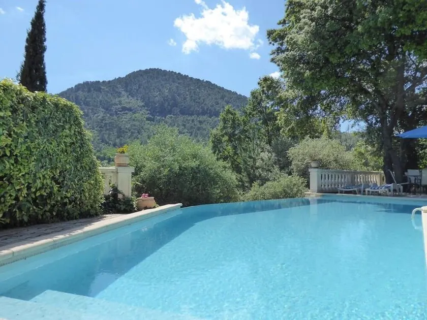 Villa idyllique juste à l'extérieur du village pittoresque de Claviers - Image 1