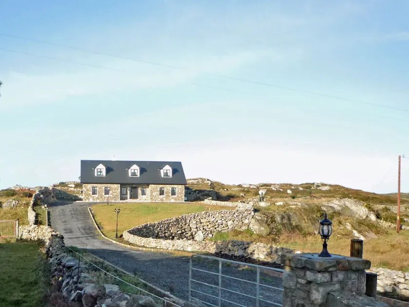 Cnocan Na Cuaig Carraroe by Trident Holiday Homes - Image 1