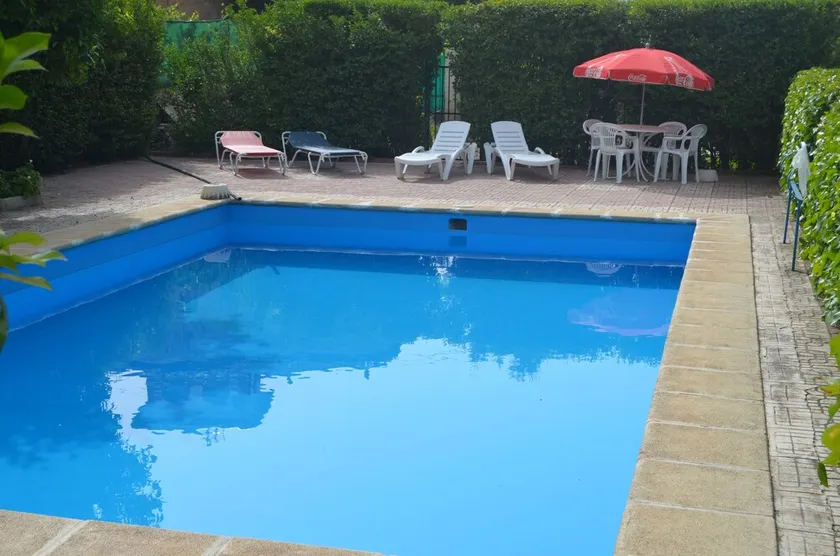 Vivenda com piscina, Wi-Fi, INDEPENDENTE PARA 8 PESSOAS - Image 1